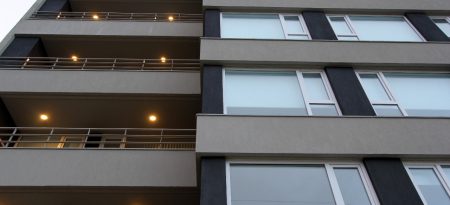 ALQUILER – Depto. de UN dormitorio en Edificio De La Costa