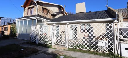 ALQUILER – Casa de Dos Dormitorios con Patio y Parrilla