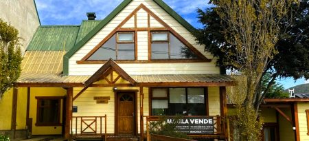 ALQULER – Casa de 5 dormitorios, B° Casas del Sur