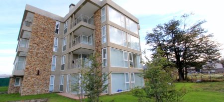 ALQUILER – Departamento de DOS ambientes c/Balcón y Parrilla en Ed. Bosque Comp. Ribera del Pipo