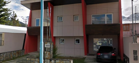 ALQUILER – Dúplex de dos dormitorios c/patio y balcón en calle Belakamain