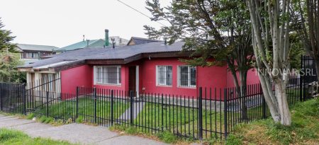 ALQUILER – CASA 3 DORMITORIOS – ZONA CENTRO