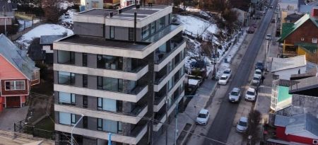 ALQUILER – Hermoso departamento céntrico de dos dormitorios c/balcón- Edificio Paz