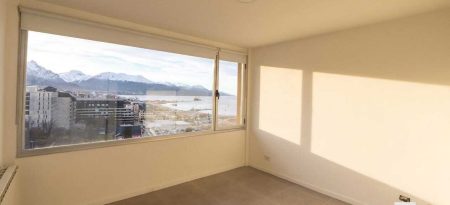 ALQUILER – Departamento DUPLEX de DOS dormitorios en Ed. Australis