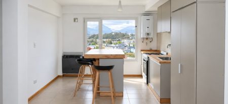 ALQUILER – Departamento dos dormitorios sobre calle Rio Almanza 1230